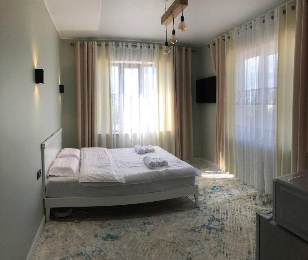 Vavilon Apartamento Karakol Exterior foto