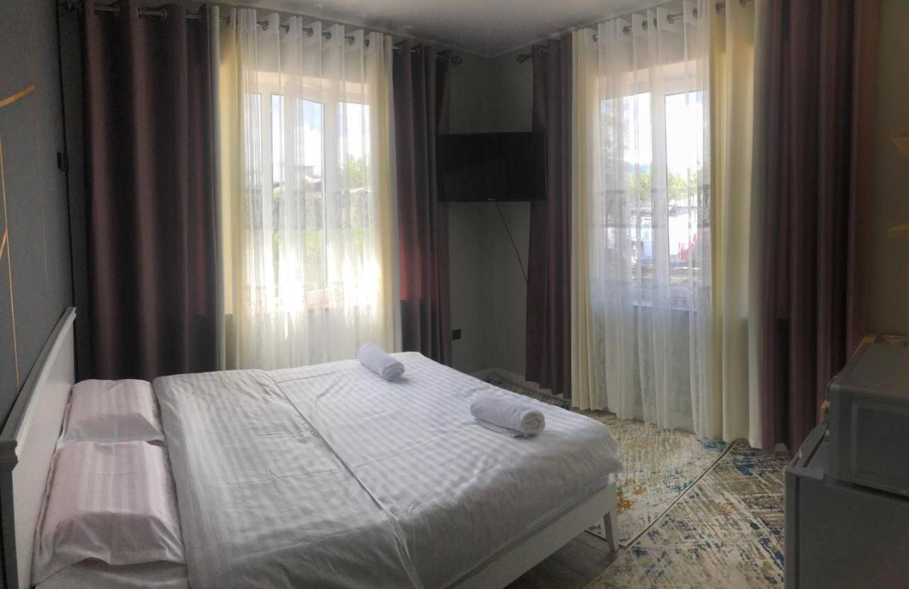 Vavilon Apartamento Karakol Exterior foto