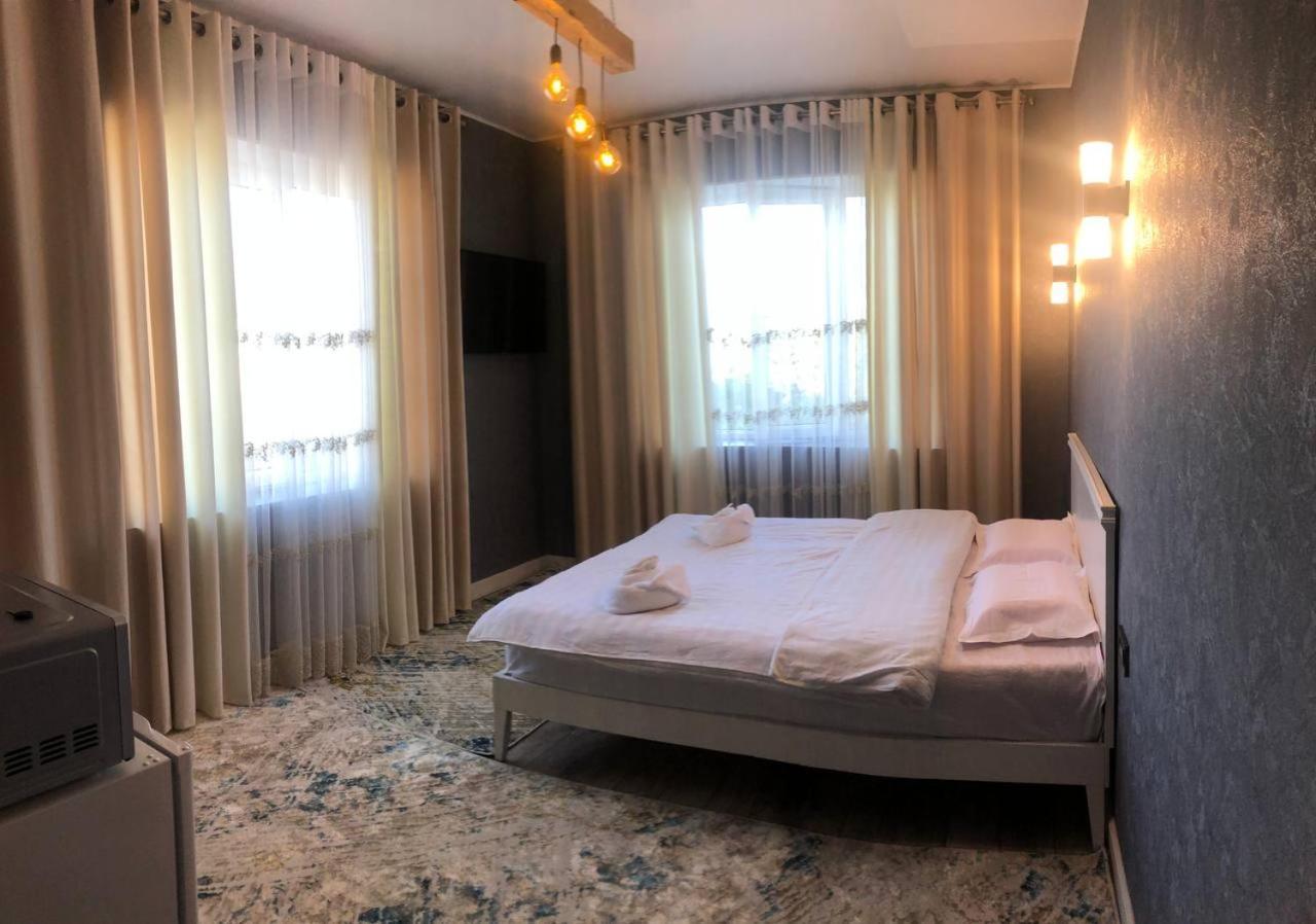 Vavilon Apartamento Karakol Exterior foto