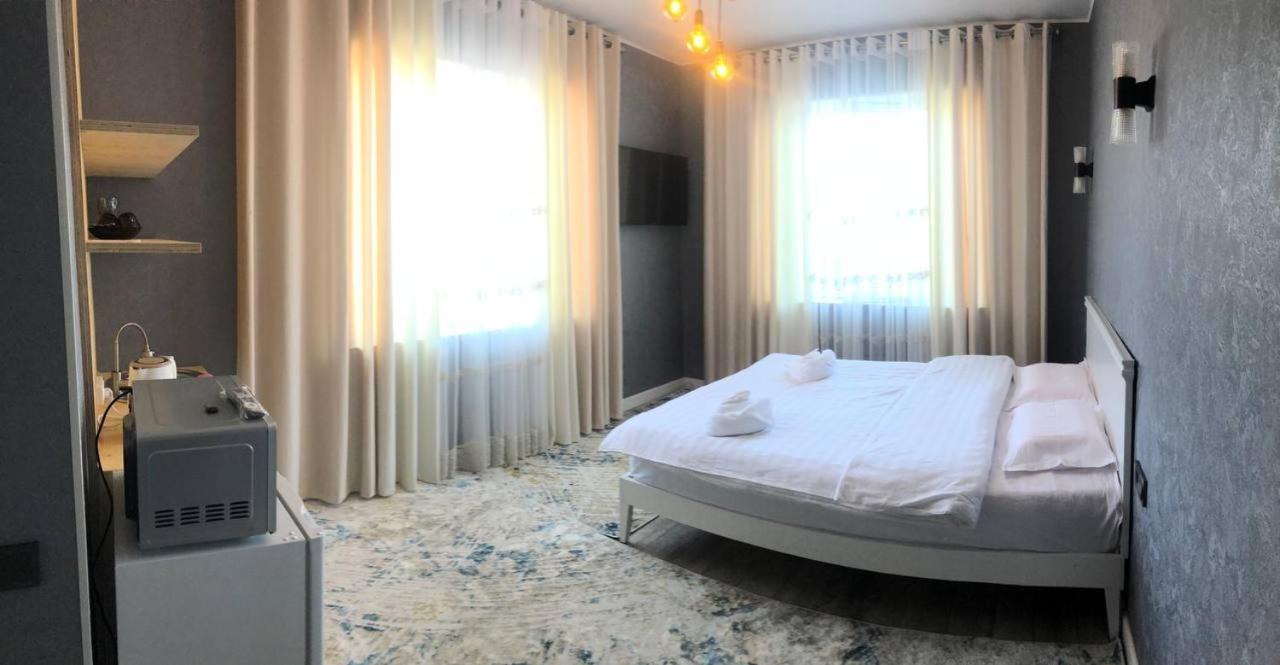 Vavilon Apartamento Karakol Exterior foto